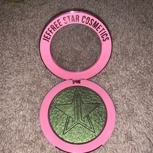 Jeffree Star Cosmetics Supreme Frost